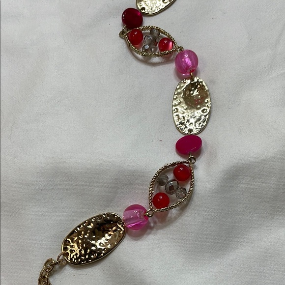 Elegant Gold and Pink Beaded Necklace - Picture 2 of 5